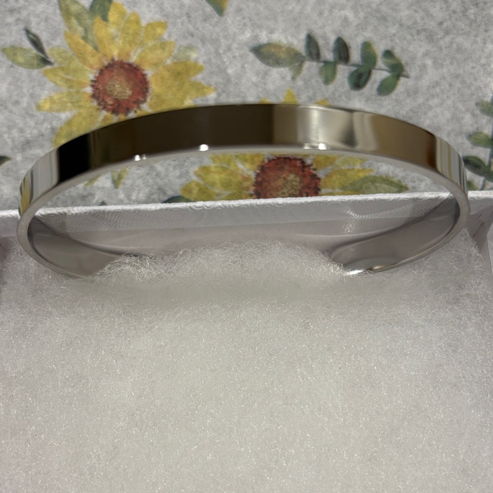 Elegant Silver Bangle Bracelet